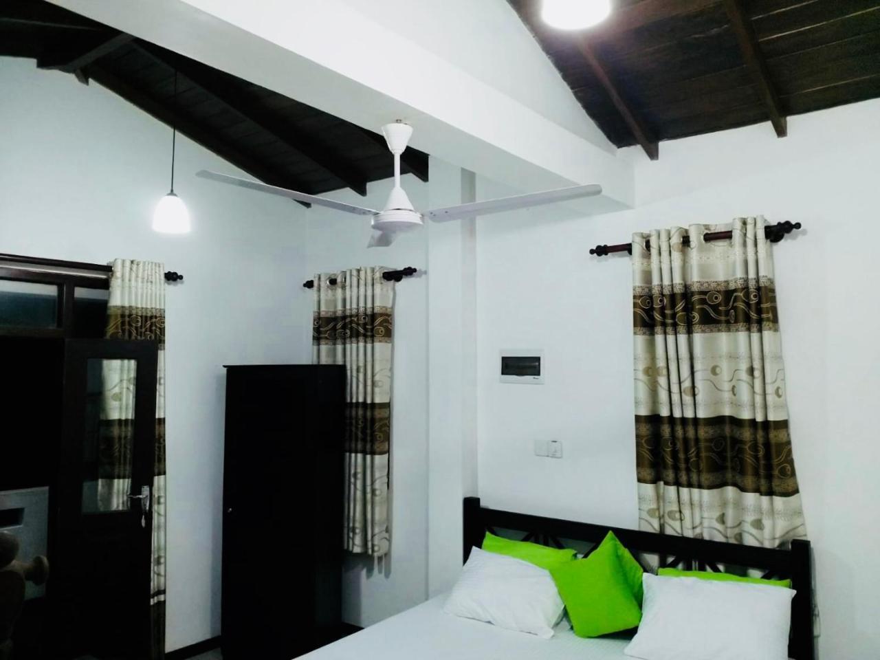 Hikkaduwa Family Inn Zewnętrze zdjęcie