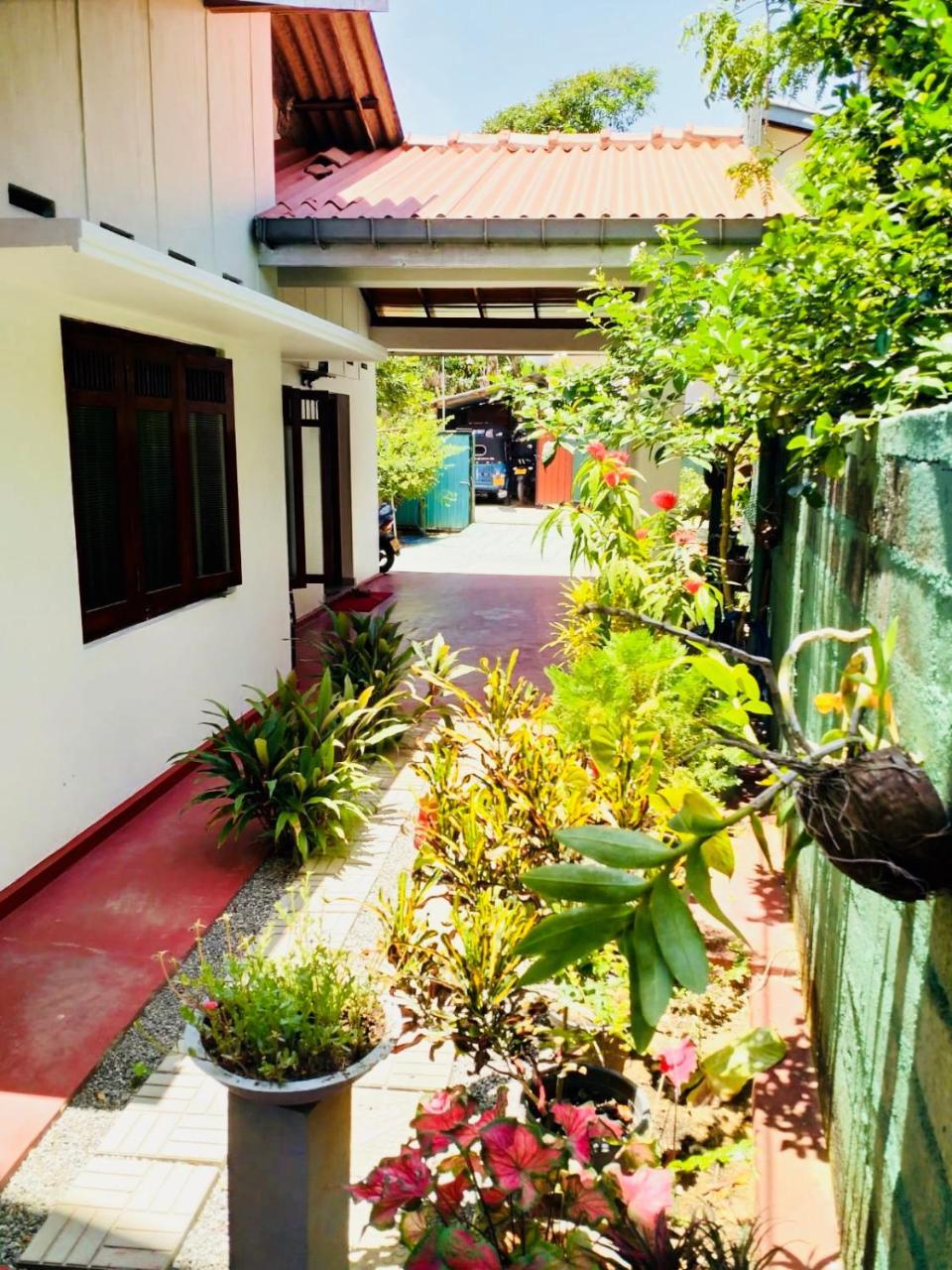 Hikkaduwa Family Inn Zewnętrze zdjęcie